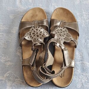 Clarks Bendables Ankle Strap Sandals Flower Open Toe Leather Brown Womens 9.5 M